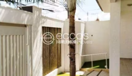 Casa à venda, 3 quartos, 1 suíte, 2 vagas, Osvaldo Rezende - Uberlândia/MG