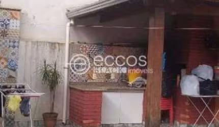 Casa à venda, 3 quartos, 1 suíte, 3 vagas, Vigilato Pereira - Uberlândia/MG