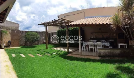 Casa à venda, 3 quartos, 1 suíte, Shopping Park - Uberlândia/MG
