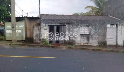 Casa à venda, 3 quartos, 1 suíte, 2 vagas, Jardim Brasília - Uberlândia/MG