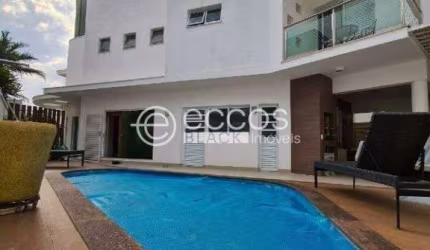 Casa à venda, 4 quartos, 4 suítes, 4 vagas, Nova Uberlândia - Uberlândia/MG