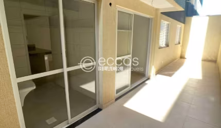 Apartamento à venda, 2 quartos, 1 suíte, Osvaldo Rezende - Uberlândia/MG