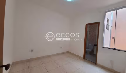 Apartamento à venda, 2 quartos, 1 suíte, 1 vaga, Granada - Uberlândia/MG