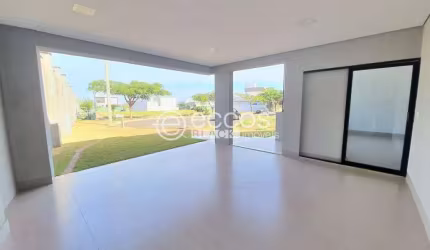 Casa em condomínio à venda, 3 quartos, 3 suítes, 2 vagas, Alto Umuarama - Uberlândia/MG