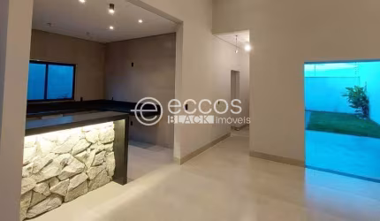 Casa à venda, 3 quartos, 1 suíte, 2 vagas, Aclimação - Uberlândia/MG