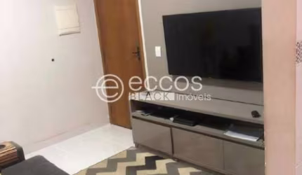 Apartamento à venda, 2 quartos, 1 suíte, 1 vaga, Jardim Patrícia - Uberlândia/MG