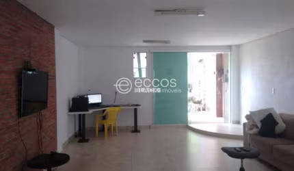 Casa à venda, 4 quartos, 4 suítes, 4 vagas, Alto Umuarama - Uberlândia/MG