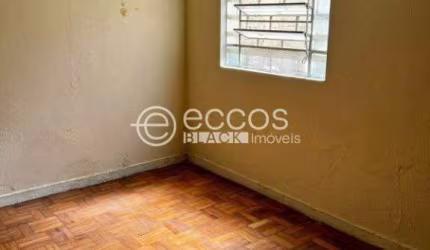 Casa à venda, 3 quartos, 1 suíte, 2 vagas, Osvaldo Rezende - Uberlândia/MG