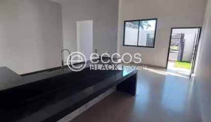 Casa à venda, 2 quartos, 1 suíte, 2 vagas, Jardim Holanda - Uberlândia/MG