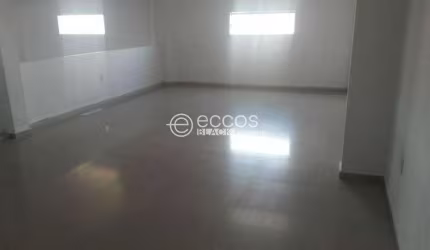 Barracão à venda, 1 quarto, Jardim Brasília - Uberlândia/MG