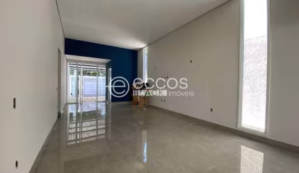 Casa à venda, 3 quartos, 3 suítes, 3 vagas, Jardim Inconfidência - Uberlândia/MG