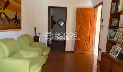 Casa à venda, 3 quartos, 1 suíte, 1 vaga, Tubalina - Uberlândia/MG