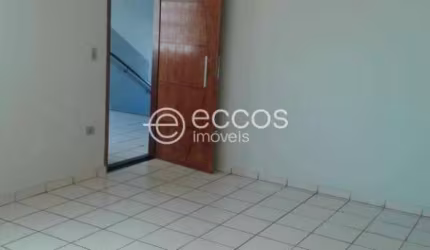 Apartamento à venda, 2 quartos, 1 suíte, 1 vaga, Osvaldo Rezende - Uberlândia/MG