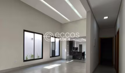 Casa à venda, 3 quartos, 1 suíte, 2 vagas, Alto Umuarama - Uberlândia/MG
