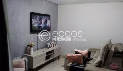 Casa à venda, 2 quartos, 2 suítes, 1 vaga, Vigilato Pereira - Uberlândia/MG