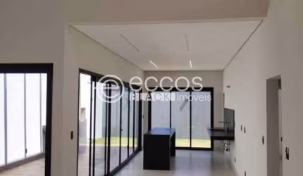 Casa à venda, 3 quartos, 1 suíte, 2 vagas, Novo Mundo - Uberlândia/MG