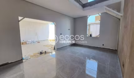 Casa à venda, 3 quartos, 1 suíte, 2 vagas, Aclimação - Uberlândia/MG