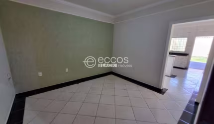 Casa à venda, 3 quartos, 3 vagas, São Jorge - Uberlândia/MG