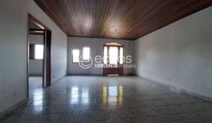 Casa à venda, 5 quartos, 1 suíte, 2 vagas, Pampulha - Uberlândia/MG