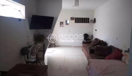 Casa à venda, 4 quartos, 2 suítes, 2 vagas, Shopping Park - Uberlândia/MG