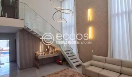 Casa para aluguel, 3 quartos, 3 suítes, 2 vagas, Laranjeiras - Uberlândia/MG