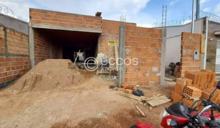 Casa à venda, 3 quartos, 1 suíte, 2 vagas, Jardim Europa - Uberlândia/MG