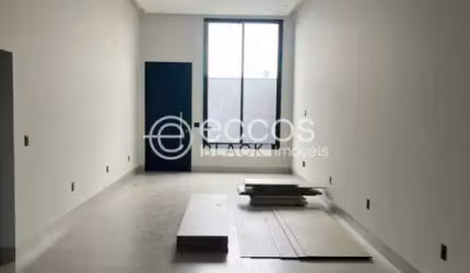 Casa à venda, 3 quartos, 1 suíte, 2 vagas, Aclimação - Uberlândia/MG