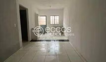 Casa à venda, 2 quartos, 1 suíte, 3 vagas, Jardim Canaã - Uberlândia/MG