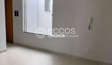 Apartamento à venda, 2 quartos, 1 suíte, 1 vaga, Santa Rosa - Uberlândia/MG
