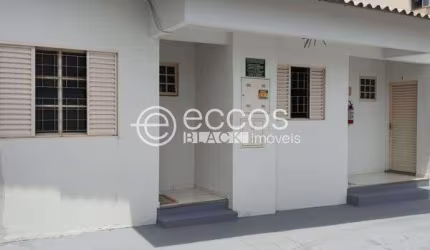 Casa à venda, 11 quartos, 10 suítes, 6 vagas, Santa Mônica - Uberlândia/MG