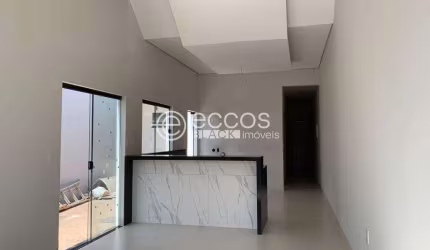 Casa à venda, 3 quartos, 1 suíte, 2 vagas, Novo Mundo - Uberlândia/MG