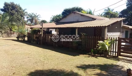 Chácara à venda, 4 quartos, Zona Rural - Uberlândia/MG