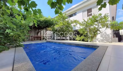 Casa à venda, 4 quartos, 2 suítes, 2 vagas, Nova Uberlândia - Uberlândia/MG