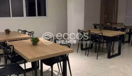 Apartamento à venda, 2 quartos, 1 suíte, 2 vagas, Santa Mônica - Uberlândia/MG