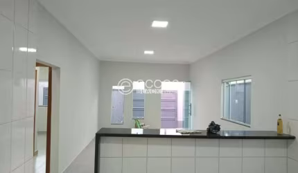 Casa à venda, 3 quartos, 1 suíte, 2 vagas, Jardim Canaã - Uberlândia/MG