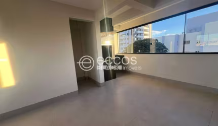 Apartamento à venda, 3 quartos, 1 suíte, 2 vagas, Santa Mônica - Uberlândia/MG