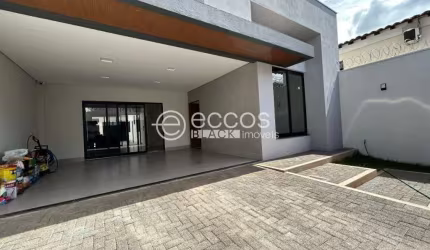 Casa à venda, 3 quartos, 3 suítes, 4 vagas, Vigilato Pereira - Uberlândia/MG
