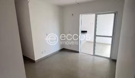 Apartamento à venda, 2 quartos, 1 suíte, 1 vaga, Novo Mundo - Uberlândia/MG