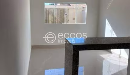Casa à venda, 2 quartos, 2 vagas, Jardim Holanda - Uberlândia/MG