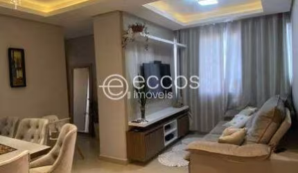 Apartamento à venda, 2 quartos, 1 suíte, 1 vaga, Aclimação - Uberlândia/MG