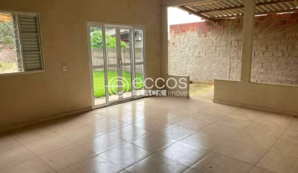 Casa à venda, 3 quartos, 6 vagas, Vieno - ARAGUARI/MG