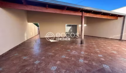 Casa à venda, 2 quartos, 1 suíte, 3 vagas, Jardim Holanda - Uberlândia/MG