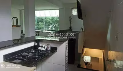 Casa à venda, 4 quartos, 1 suíte, 3 vagas, Santa Luzia - Uberlândia/MG