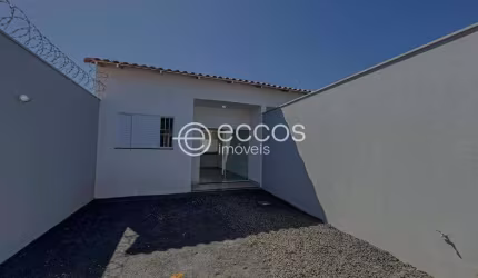 Casa à venda, 2 quartos, 1 suíte, 2 vagas, Morumbi - Uberlândia/MG