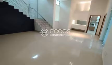 Casa em condomínio para aluguel, 4 quartos, 3 suítes, 3 vagas, Nova Uberlândia - Uberlândia/MG