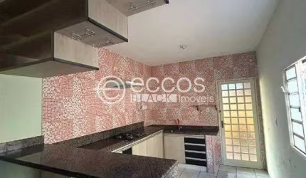 Casa à venda, 2 quartos, 2 vagas, Nossa Senhora das Graças - Uberlândia/MG