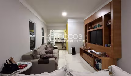 Casa à venda, 3 quartos, 1 suíte, 4 vagas, Santa Luzia - Uberlândia/MG
