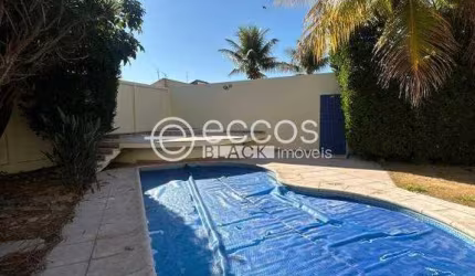 Casa à venda, 4 quartos, 2 suítes, 6 vagas, Jardim Karaíba - Uberlândia/MG