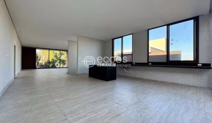 Casa em condomínio à venda, 4 quartos, 3 suítes, 2 vagas, Alphaville Lagoa dos Ingleses - Nova Lima/MG