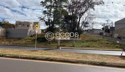 Área à venda, Cidade Jardim - Uberlândia/MG